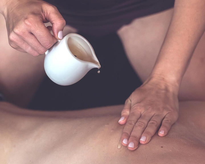 Küssbare Massagekerze mit Erdbeeraroma für Paare